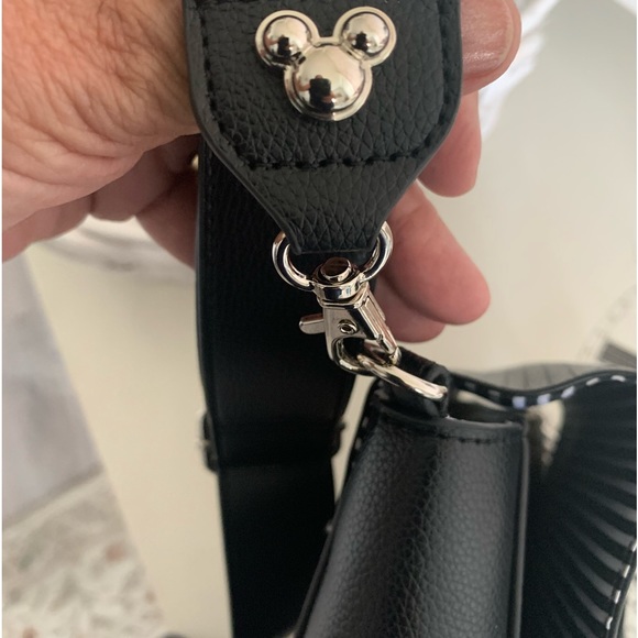 Disney Japan, Mickey Mouse, Crossbody, handbag purse. - Picture 3 of 12